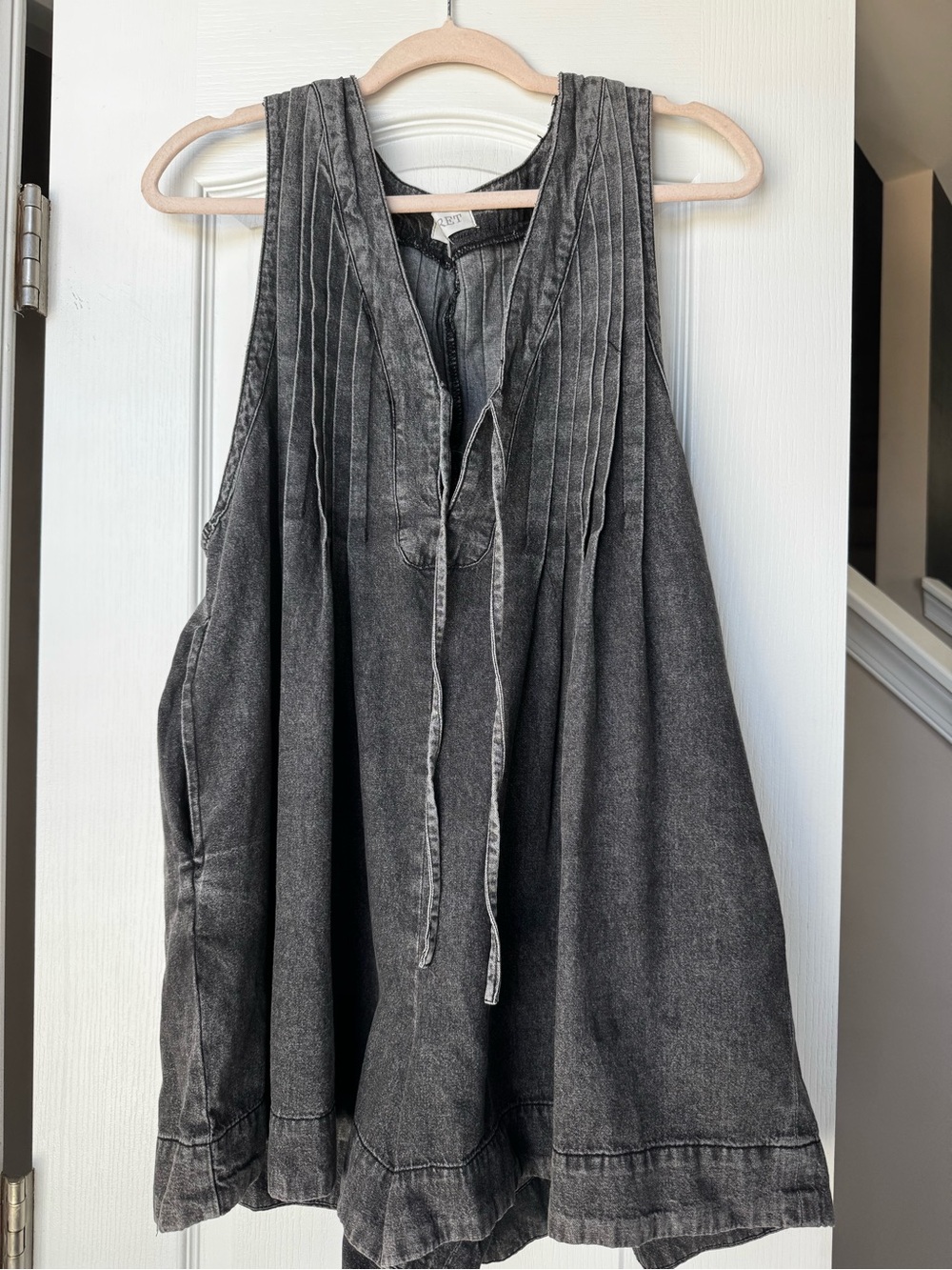 🤍 Vevert Dark Gray Mineral Wash Romper - Size Medium 🤍